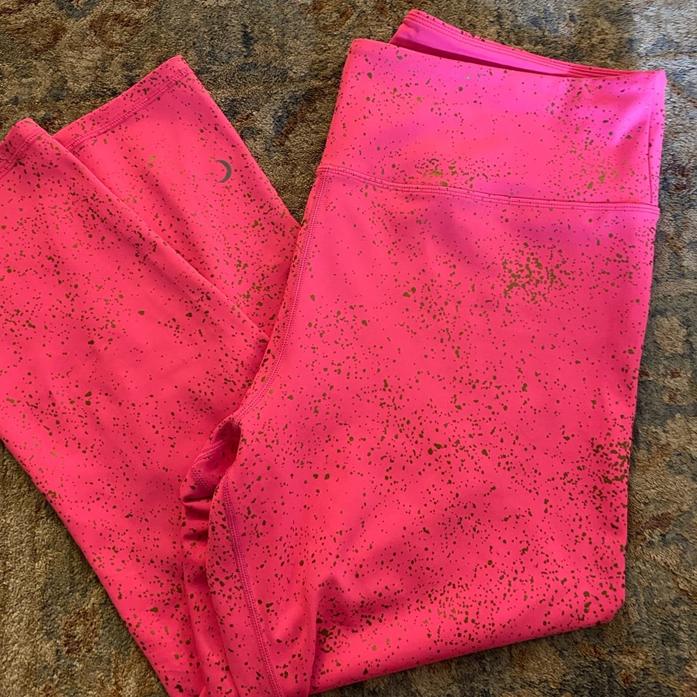 Zyia pink and gold flake leggings